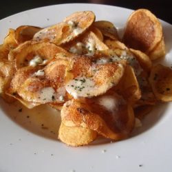 Blue cheese potato chips pluckers